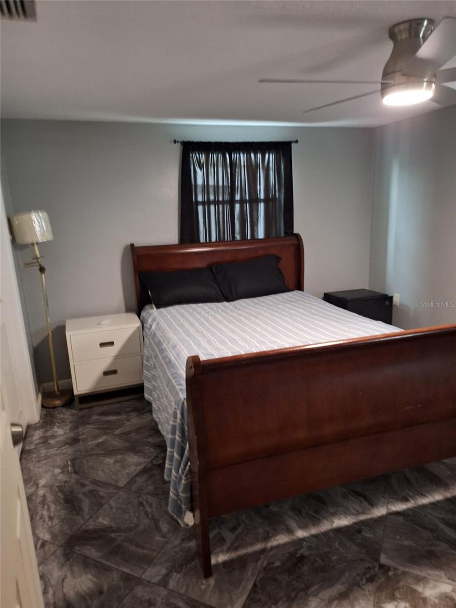 FOREST HILLS - Residential Lease