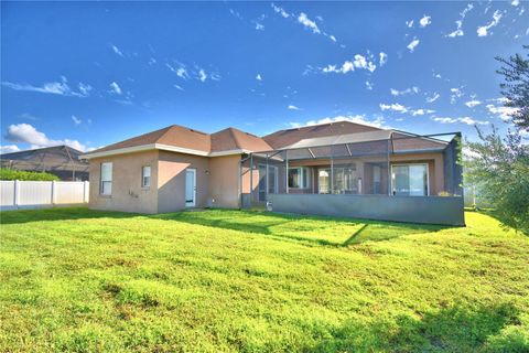 A home in WINTER HAVEN