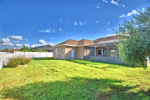 A home in WINTER HAVEN