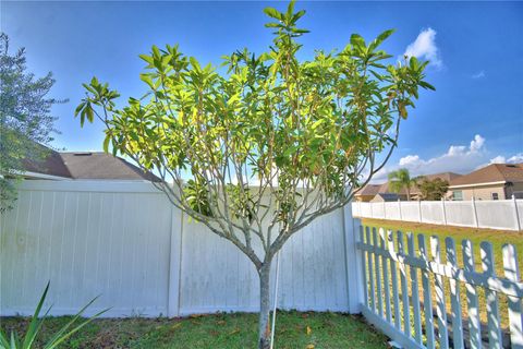 A home in WINTER HAVEN