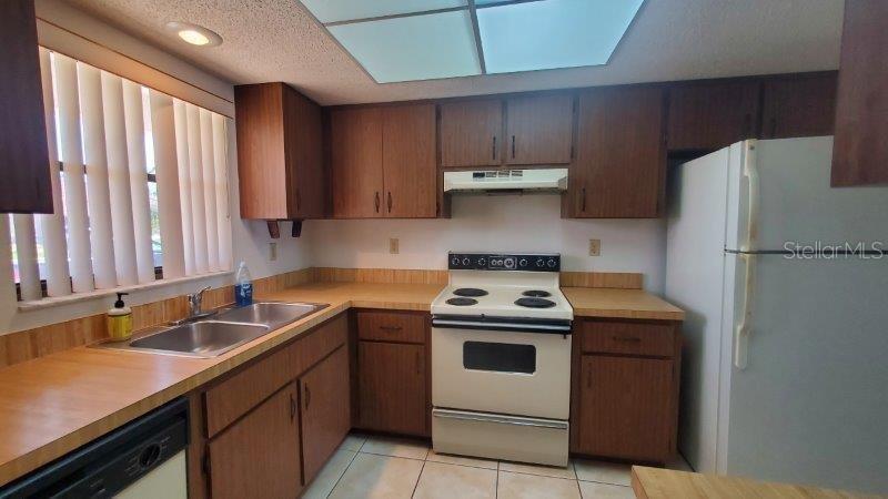 PUNTA GORDA ISLES SEC 12 - Residential Lease