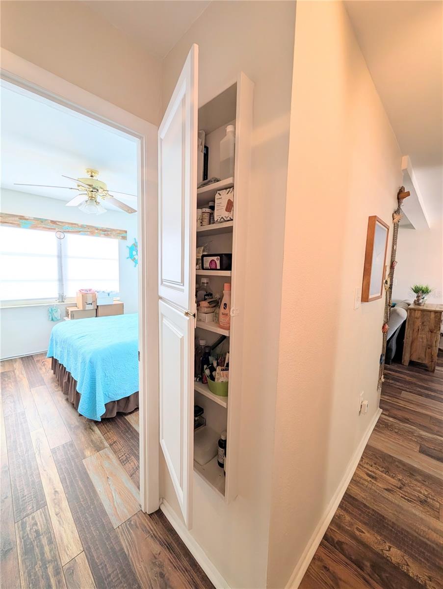 THE FOURTH BAYSHORE - Residential