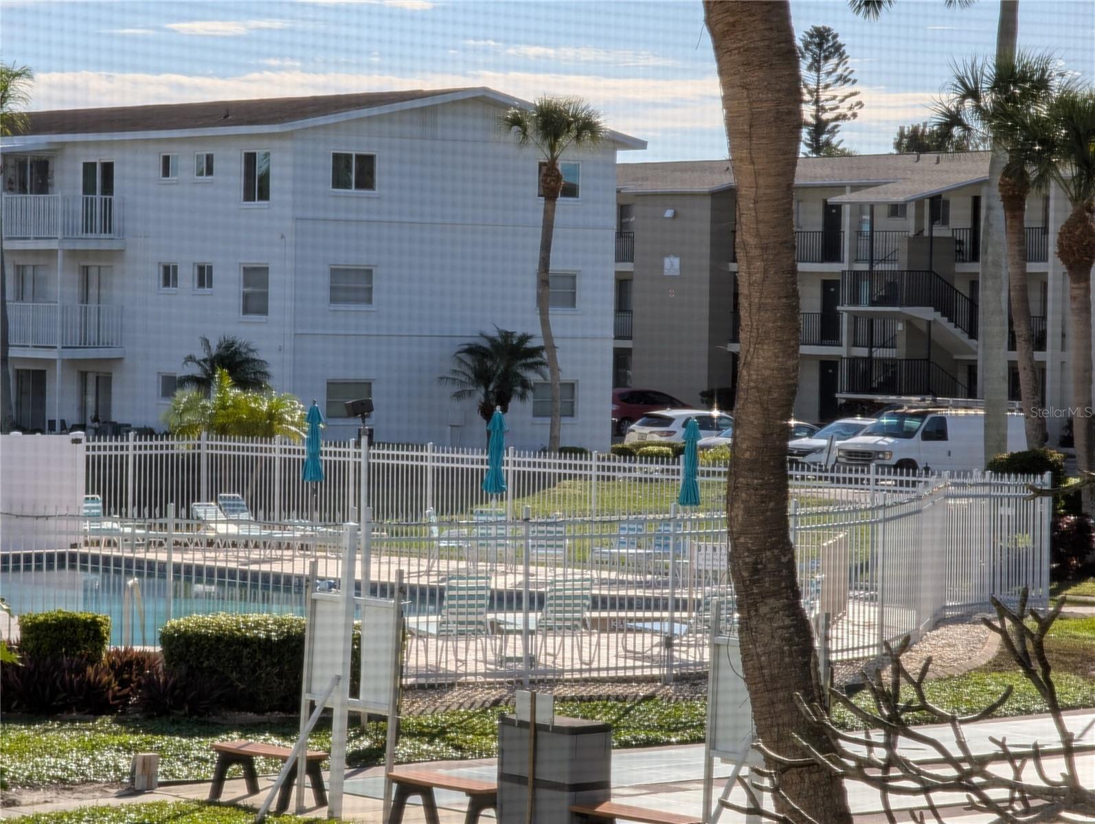 THE FOURTH BAYSHORE - Residential