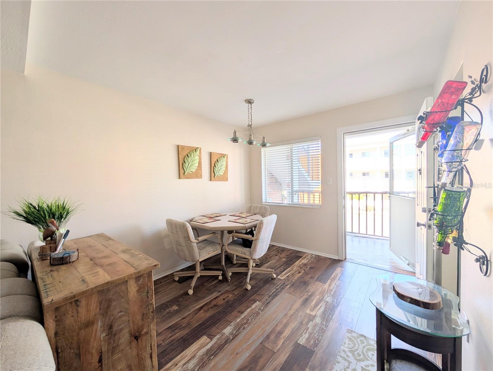 THE FOURTH BAYSHORE - Residential