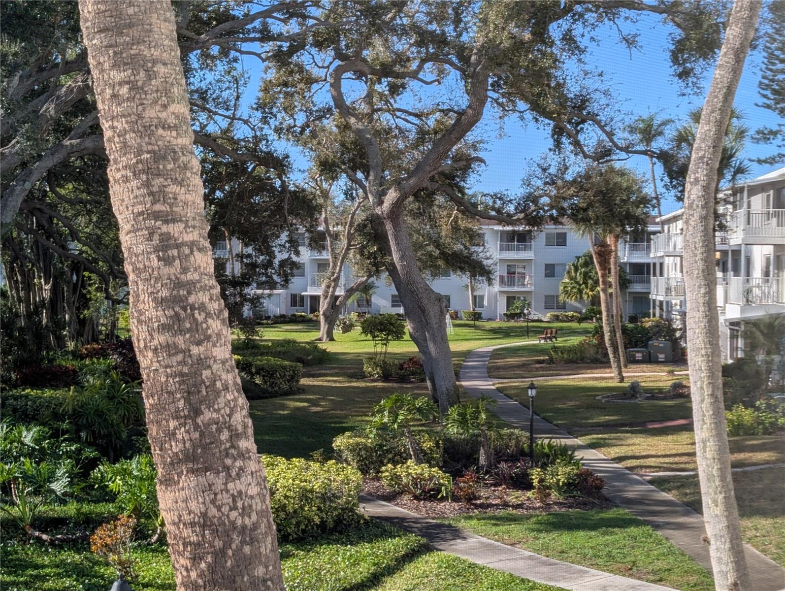 THE FOURTH BAYSHORE - Residential