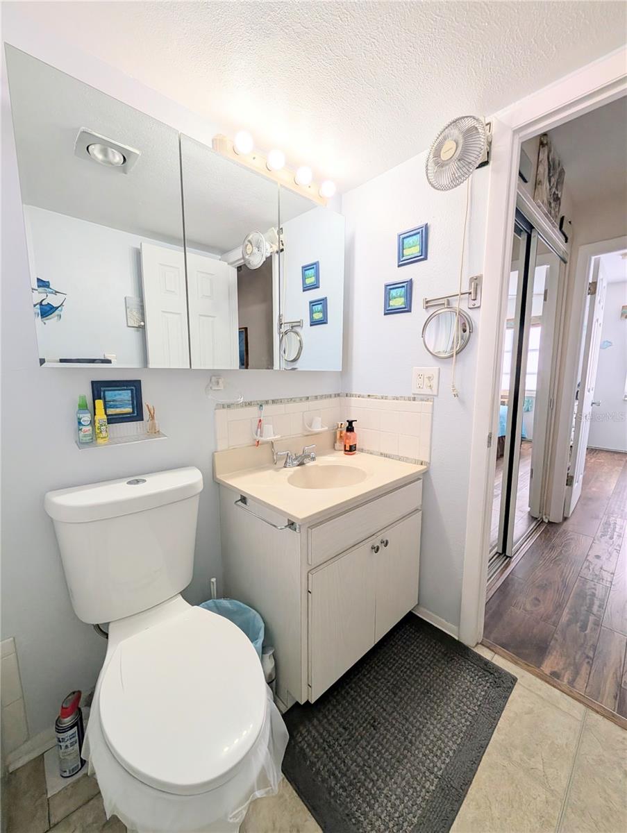 THE FOURTH BAYSHORE - Residential