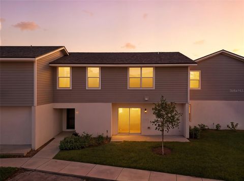 Photo of 222 Carpenters Way #70, Lakeland, FL 33805 (MLS # O6357512)