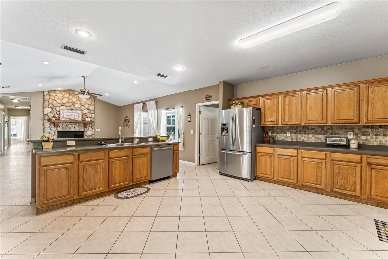 ZEPHYRHILLS COLONY CO - Residential