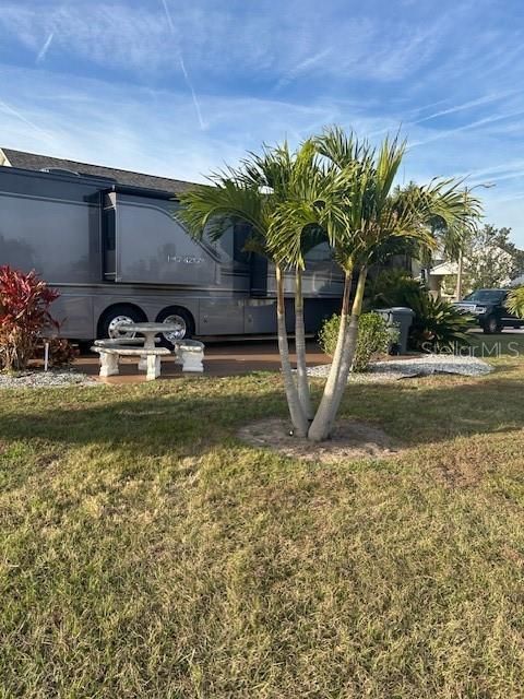 1038 CARAVAN LOOP POLK CITY FL 33868