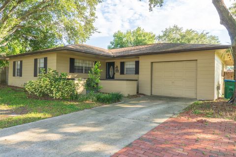 A home in DELTONA