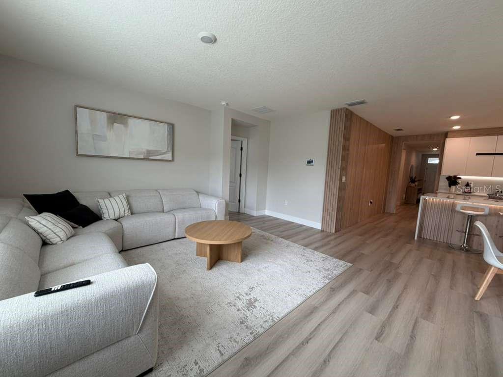 33412 COUNTRY HOUSE DRIVE