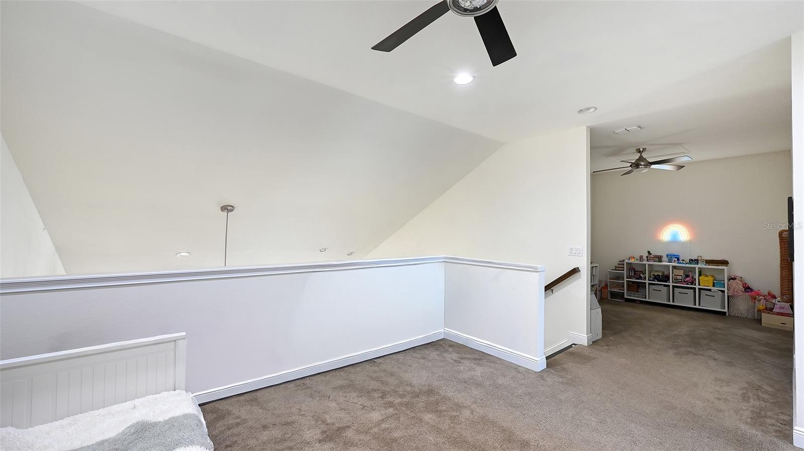 ENCLAVE/FRST LAKES - Residential