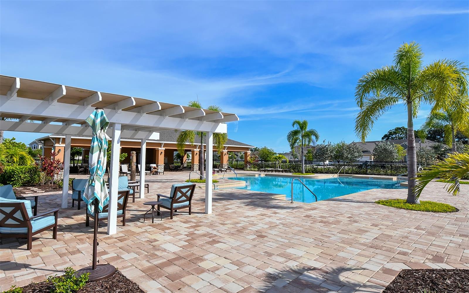 ENCLAVE/FRST LAKES - Residential