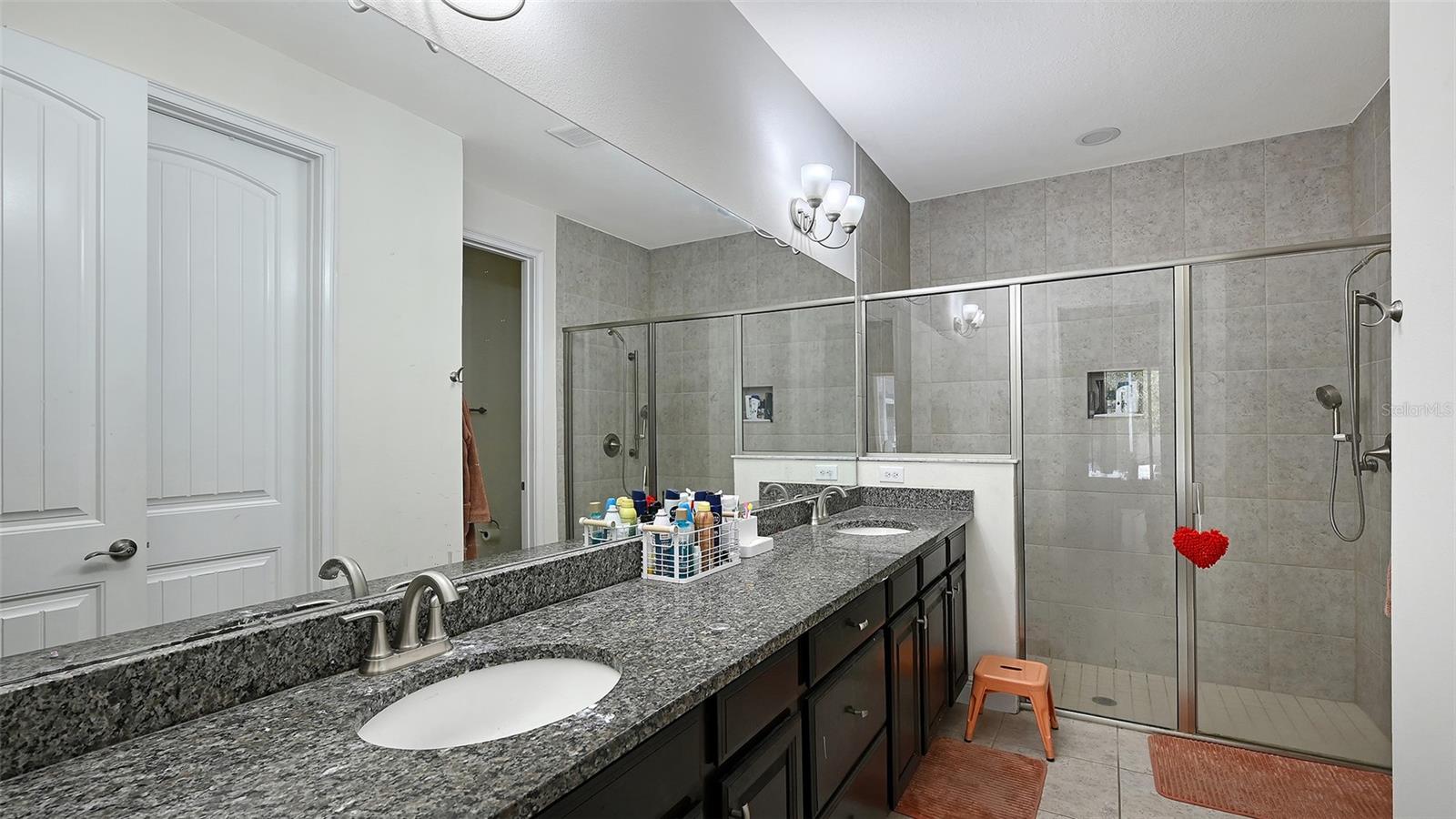 ENCLAVE/FRST LAKES - Residential