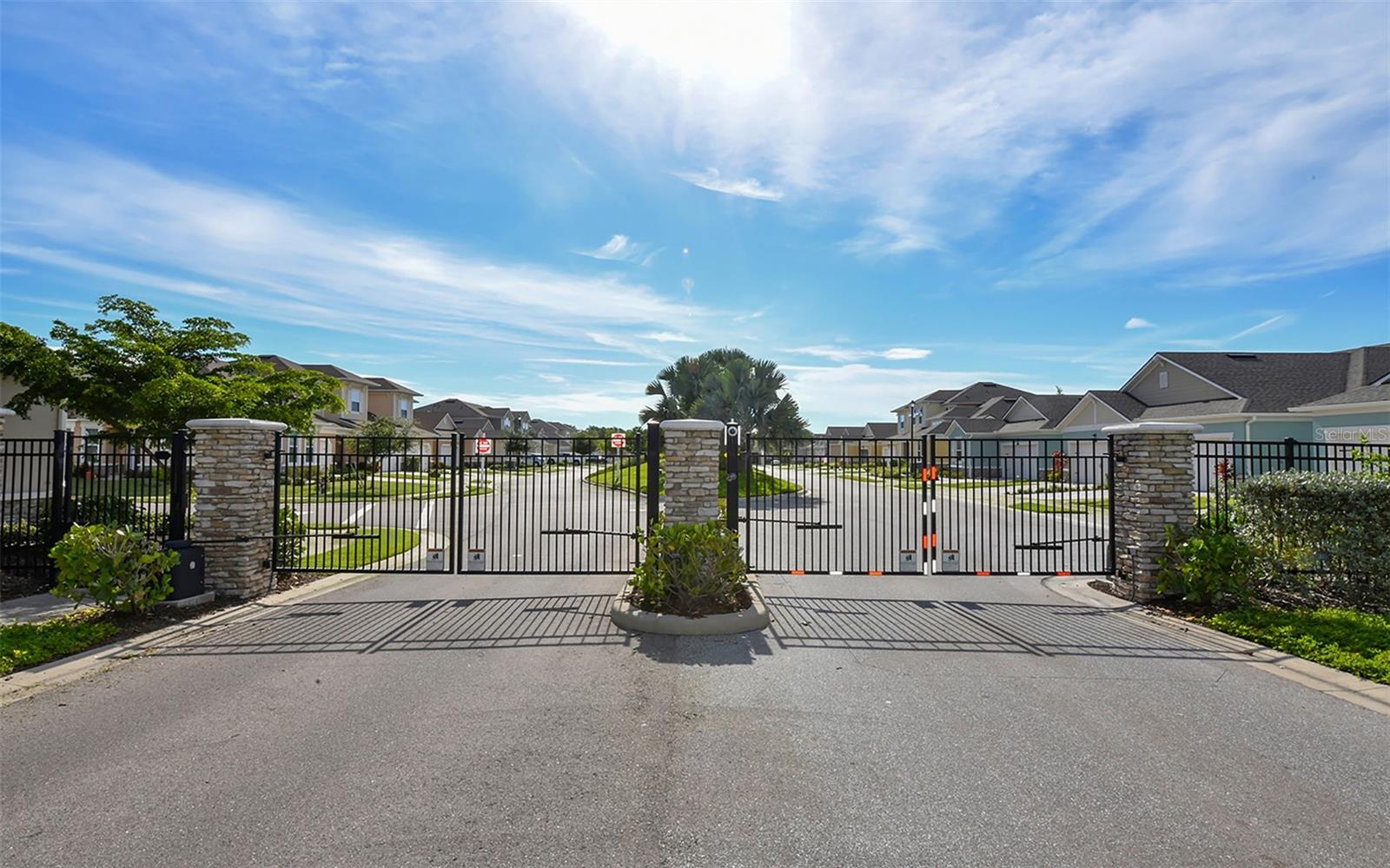 ENCLAVE/FRST LAKES - Residential