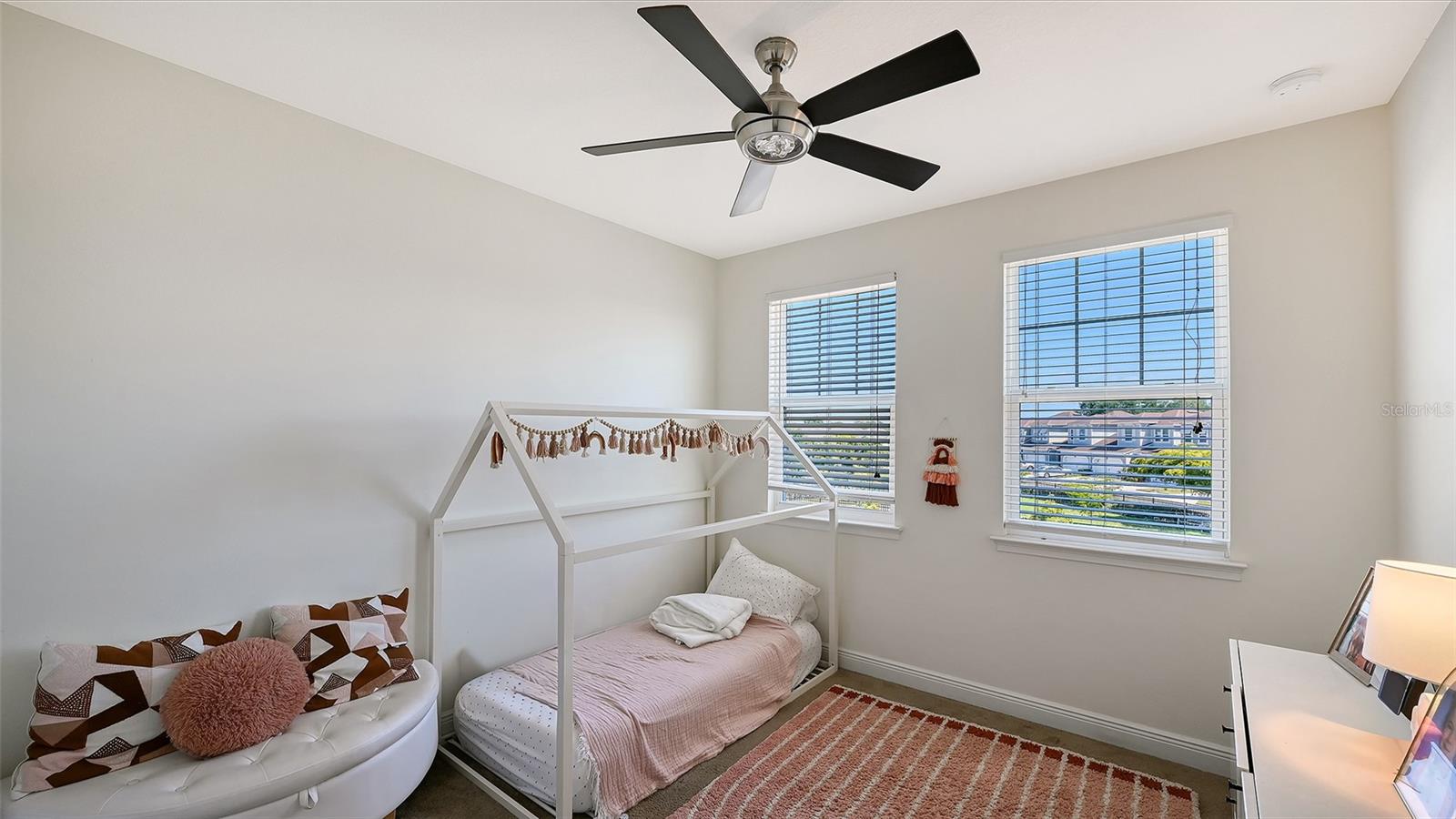 ENCLAVE/FRST LAKES - Residential