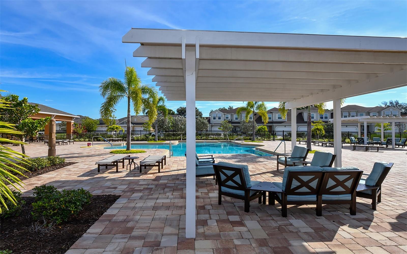 ENCLAVE/FRST LAKES - Residential