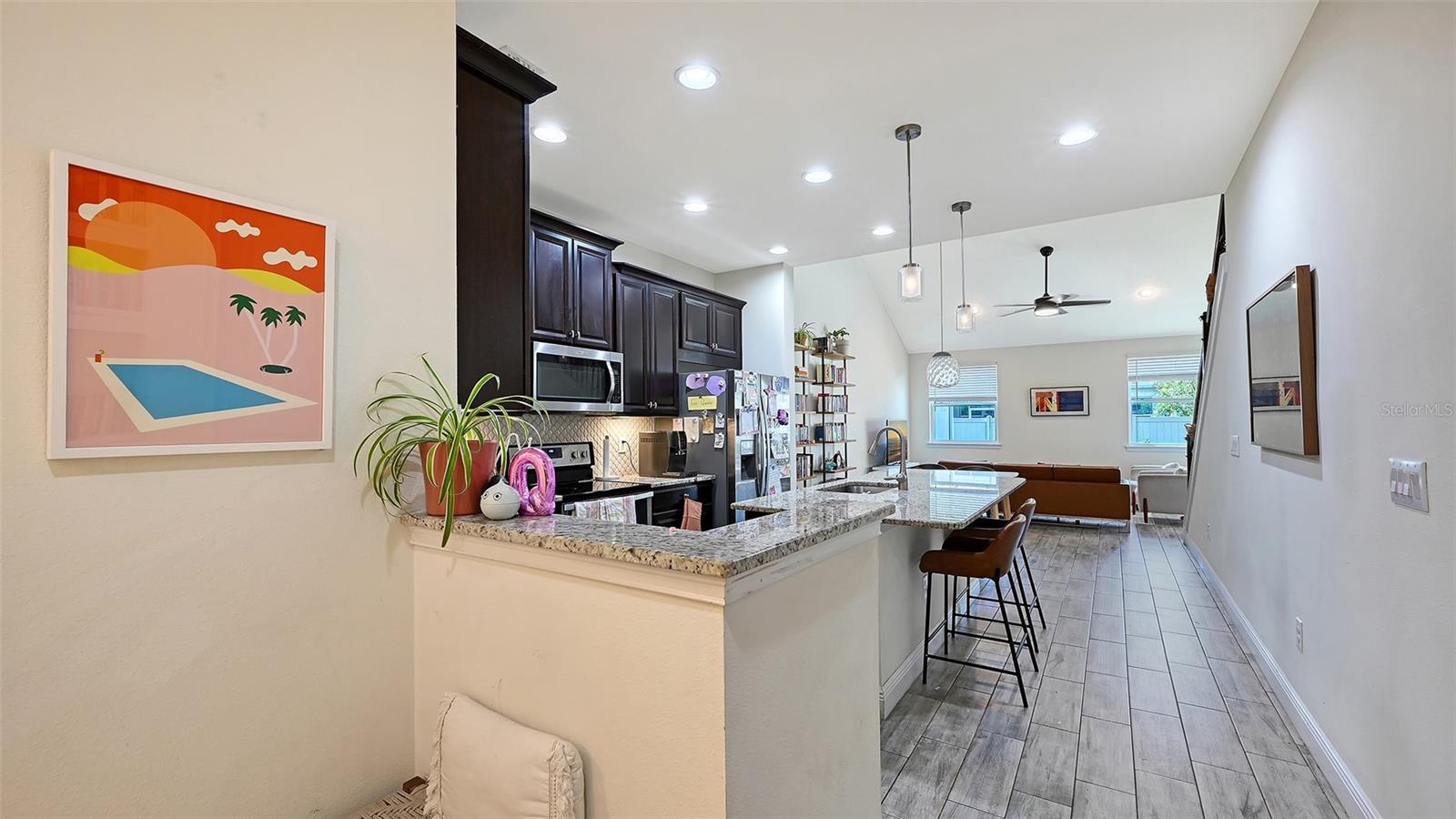 ENCLAVE/FRST LAKES - Residential