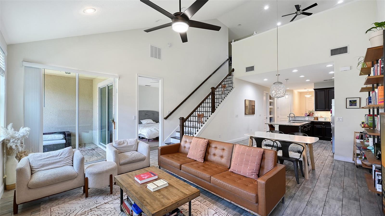 ENCLAVE/FRST LAKES - Residential