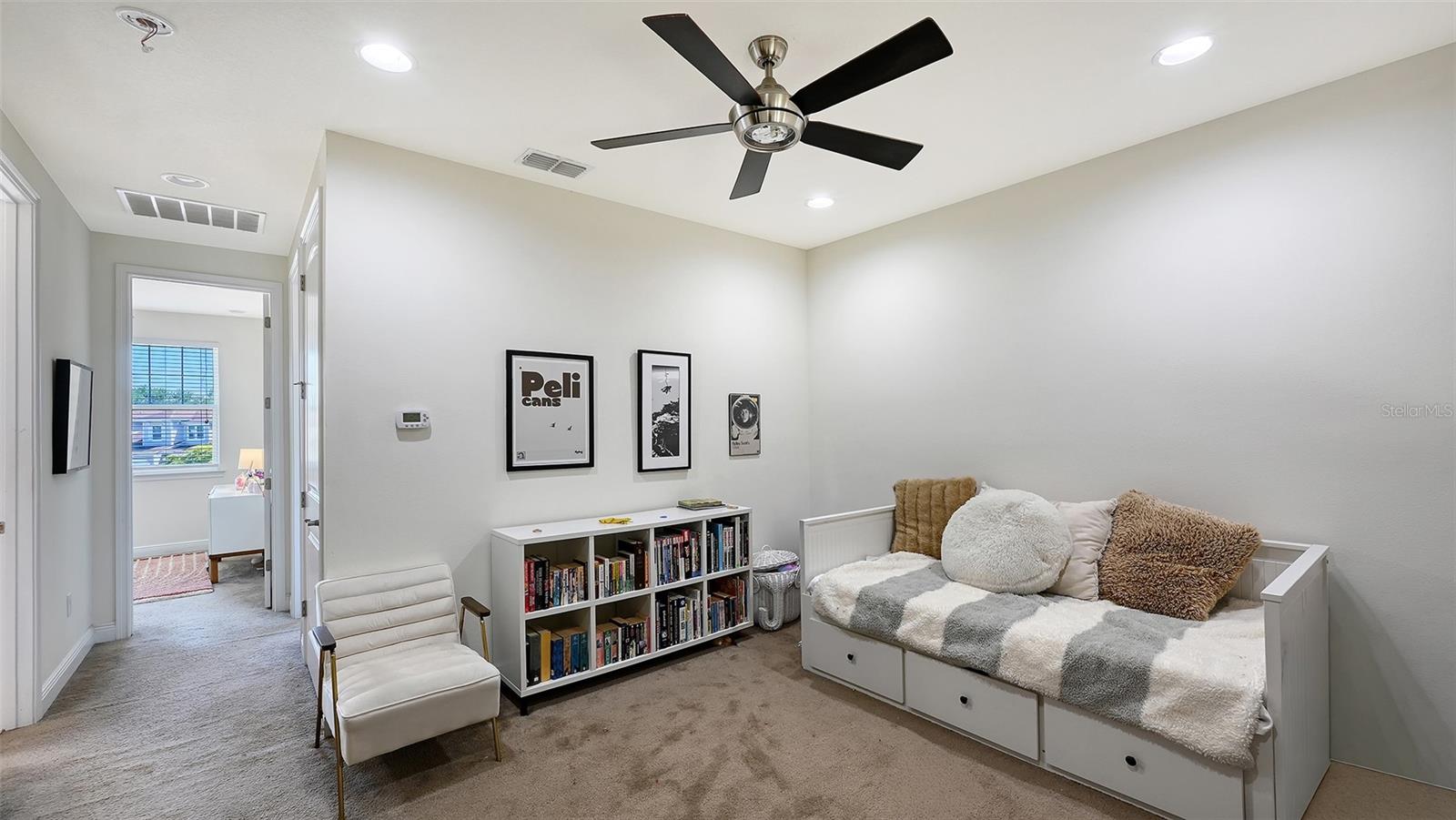 ENCLAVE/FRST LAKES - Residential