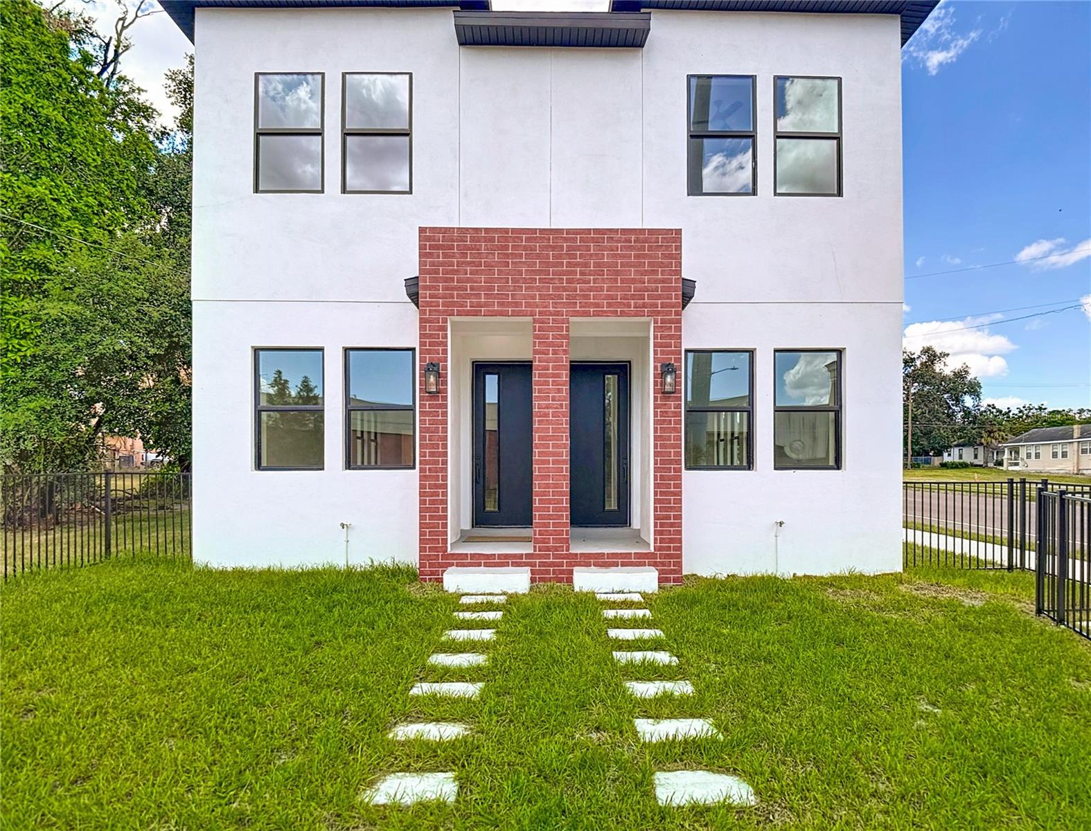 2516 E 15TH AVENUE 1