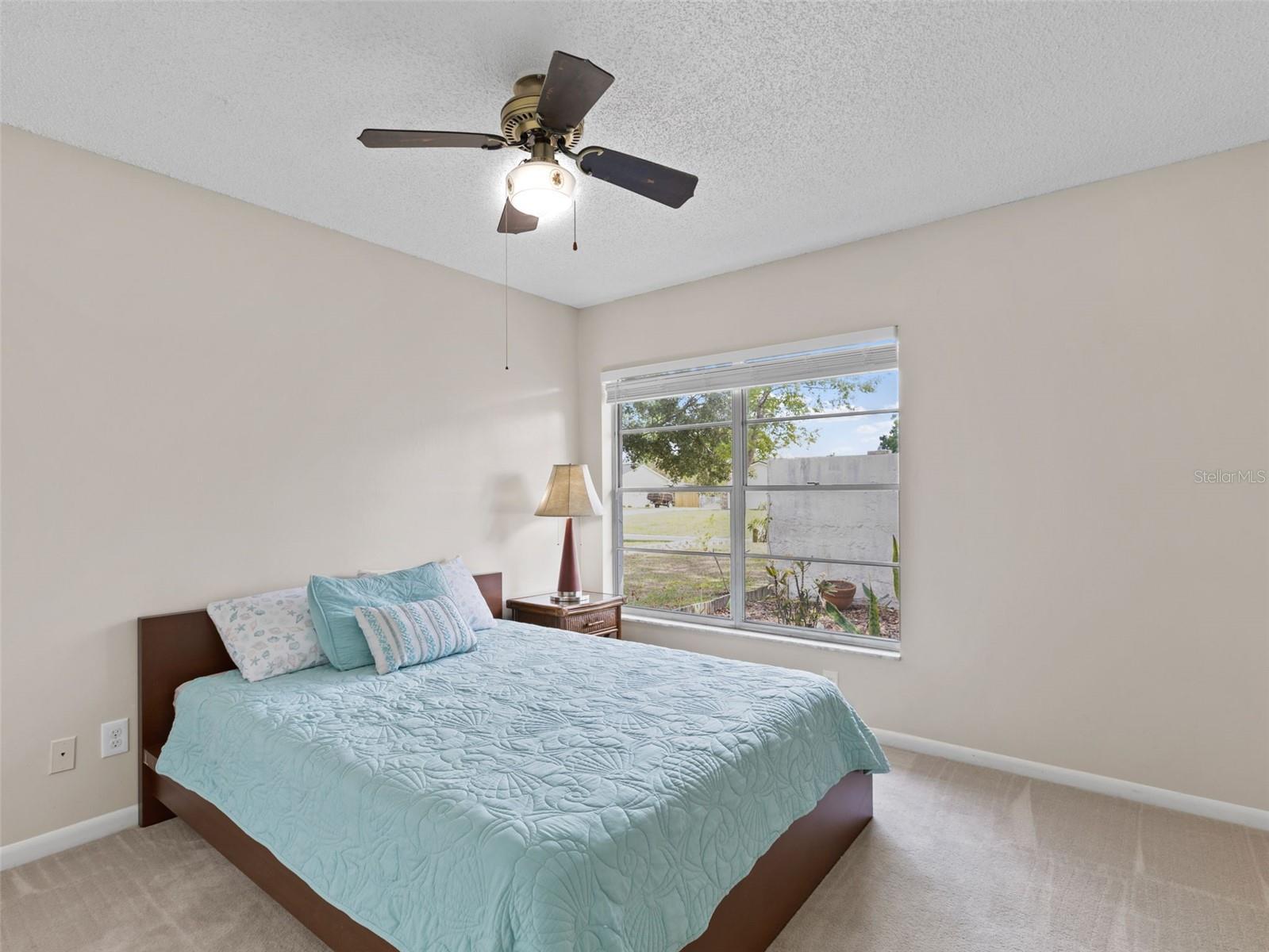 HOLLOWTREE - Residential