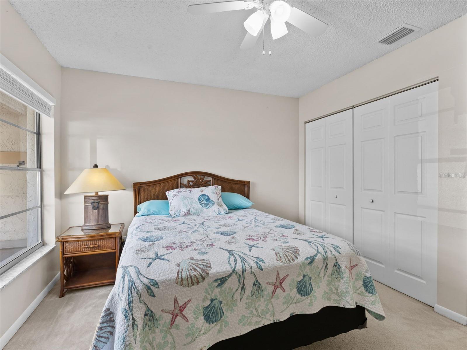 HOLLOWTREE - Residential