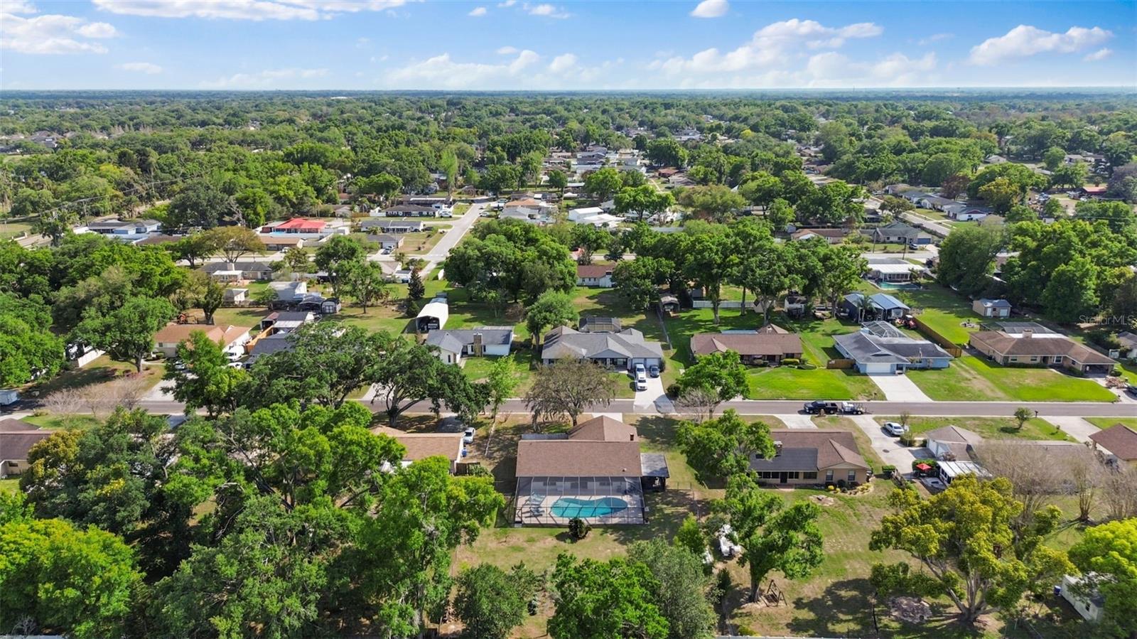 HOLLOWTREE - Residential