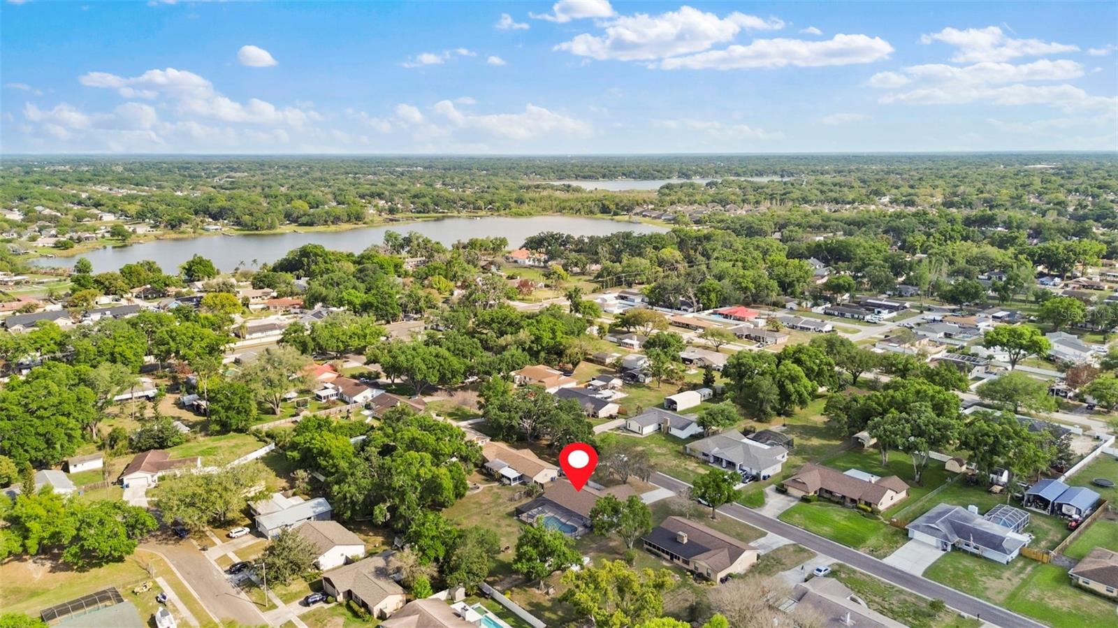 HOLLOWTREE - Residential