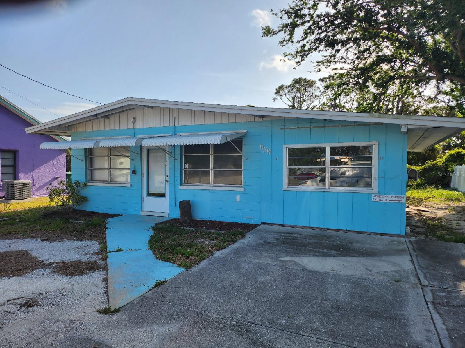 A fantastic location with great visibility! Own your own place of business instead of renting - make it your own. A/C - 2021, Roof - 2018. Three rooms plus reception area, bathroom and storage. Zoned OPI (Office, Professional, Institutional).