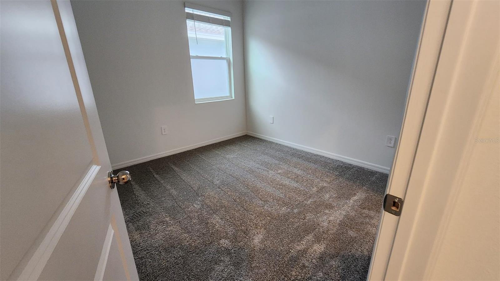 KNIGHTSBRIDGE PH 1 - Residential