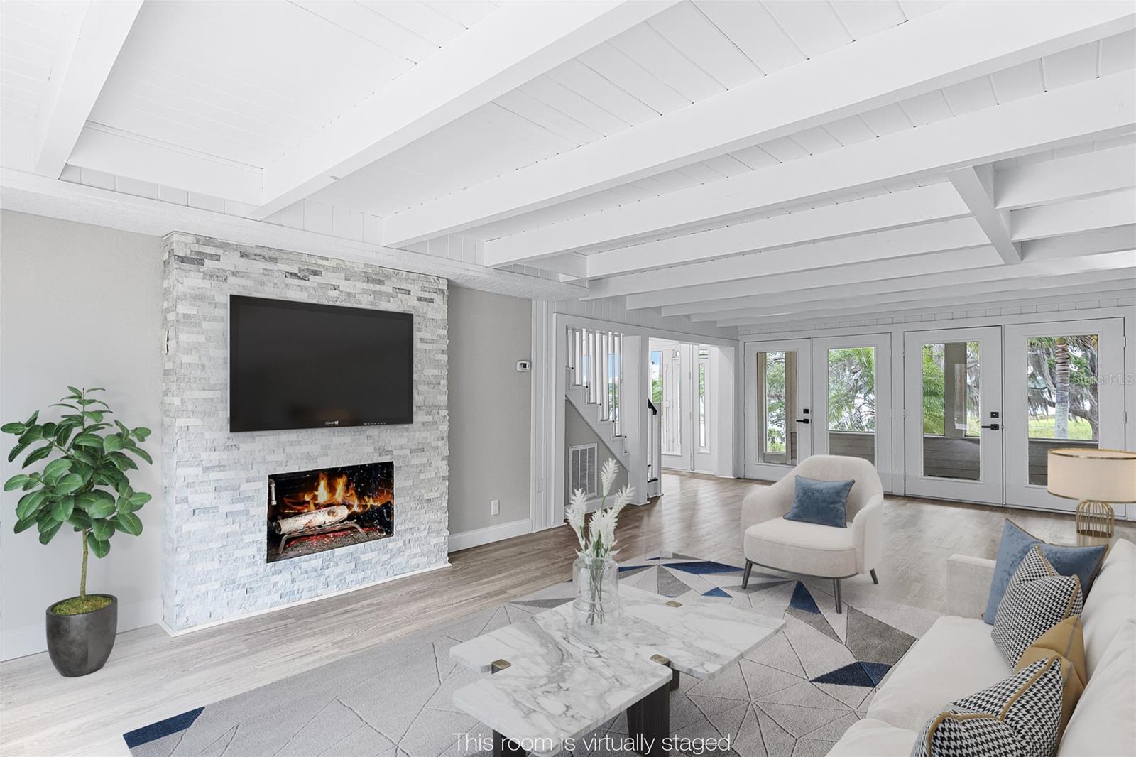 WINDERMERE TOWN - Residential Lease