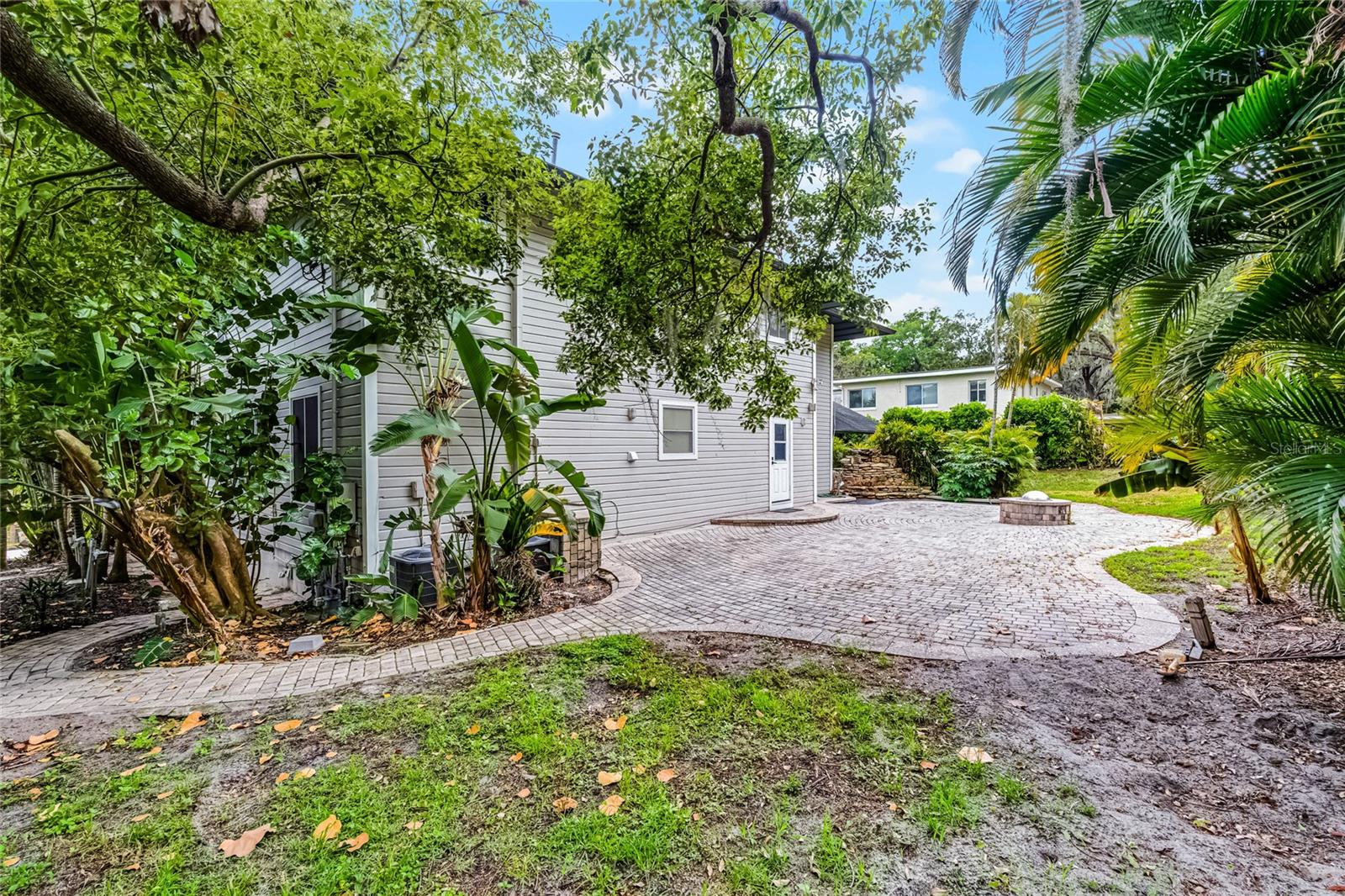 WINDERMERE TOWN - Residential Lease