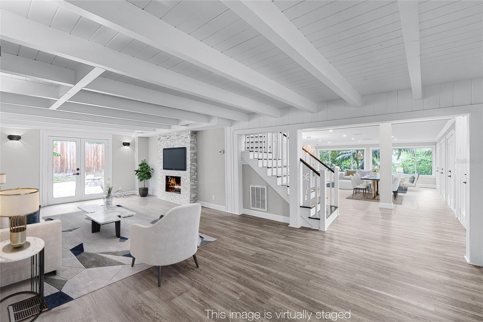 WINDERMERE TOWN - Residential Lease