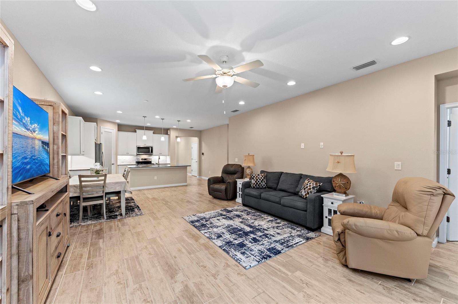 RENAISSANCE - Residential