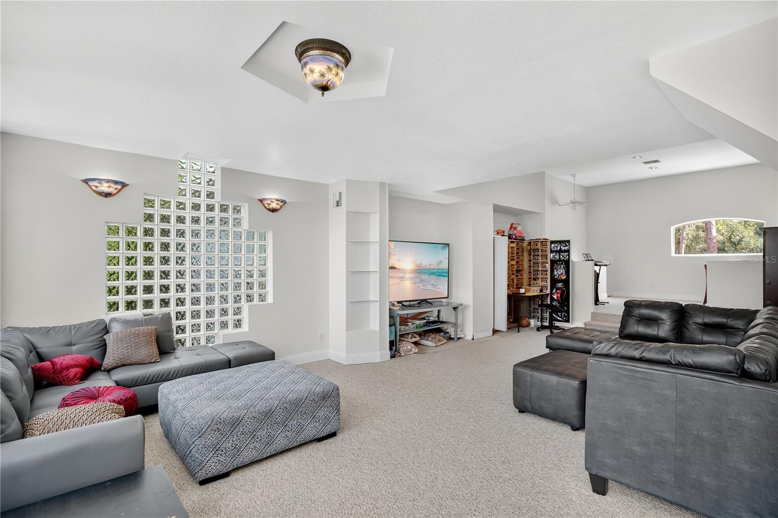 RAVENSBROOK 1ST ADD - Residential