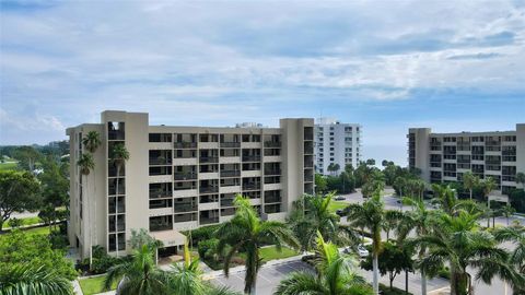 A home in LONGBOAT KEY