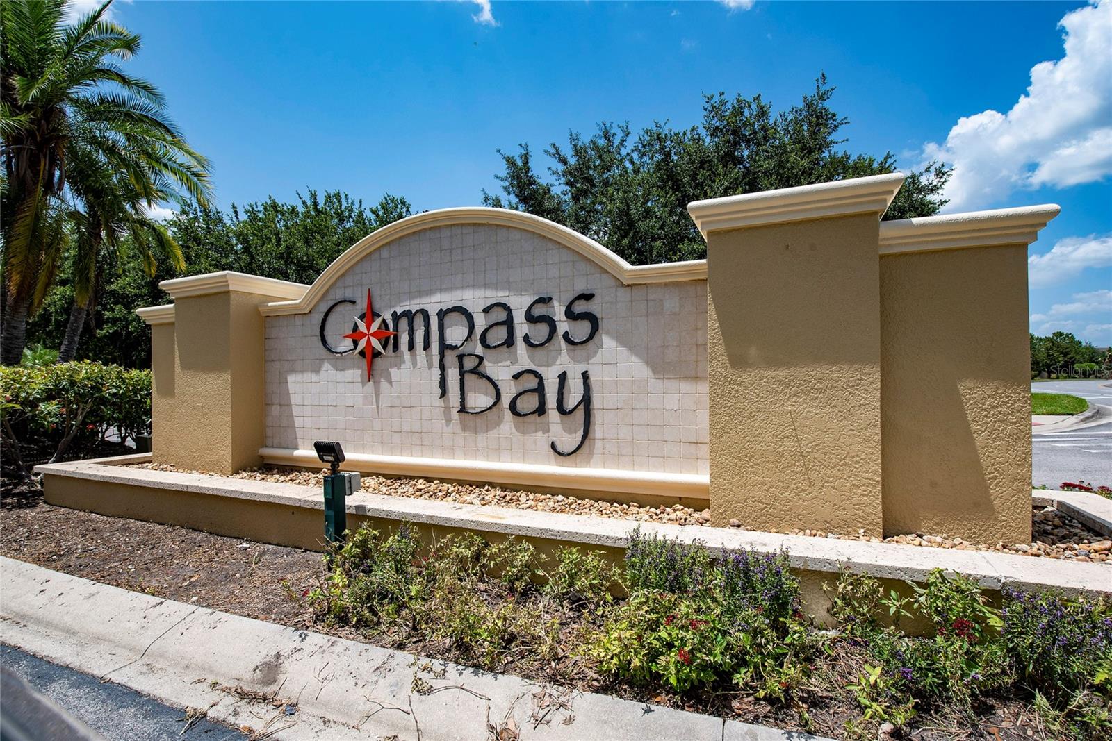3008 SEAVIEW CASTLE DR