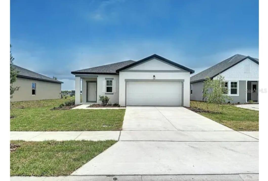 Welcome to this stunning single-family home featuring 3 bedrooms and 2 bathrooms in the heart of Saint Cloud. The open-concept floor plan connects the living, dining, and kitchen areas, creating a bright and welcoming space perfect for everyday living and entertaining.
Located in the vibrant new community of Preston Cove this home offers convenience and lifestyle. you’ll enjoy access to amenities, schools, and recreational options surrounded by the area’s natural beauty. Preston Cove also offers a central location close to the Lake Nona area, plenty of shopping, schools, and the upcoming hospital on Narcoossee Rd. Don’t miss the opportunity to make this your new home – schedule your private showing today! This property will be available in October 1,2025
