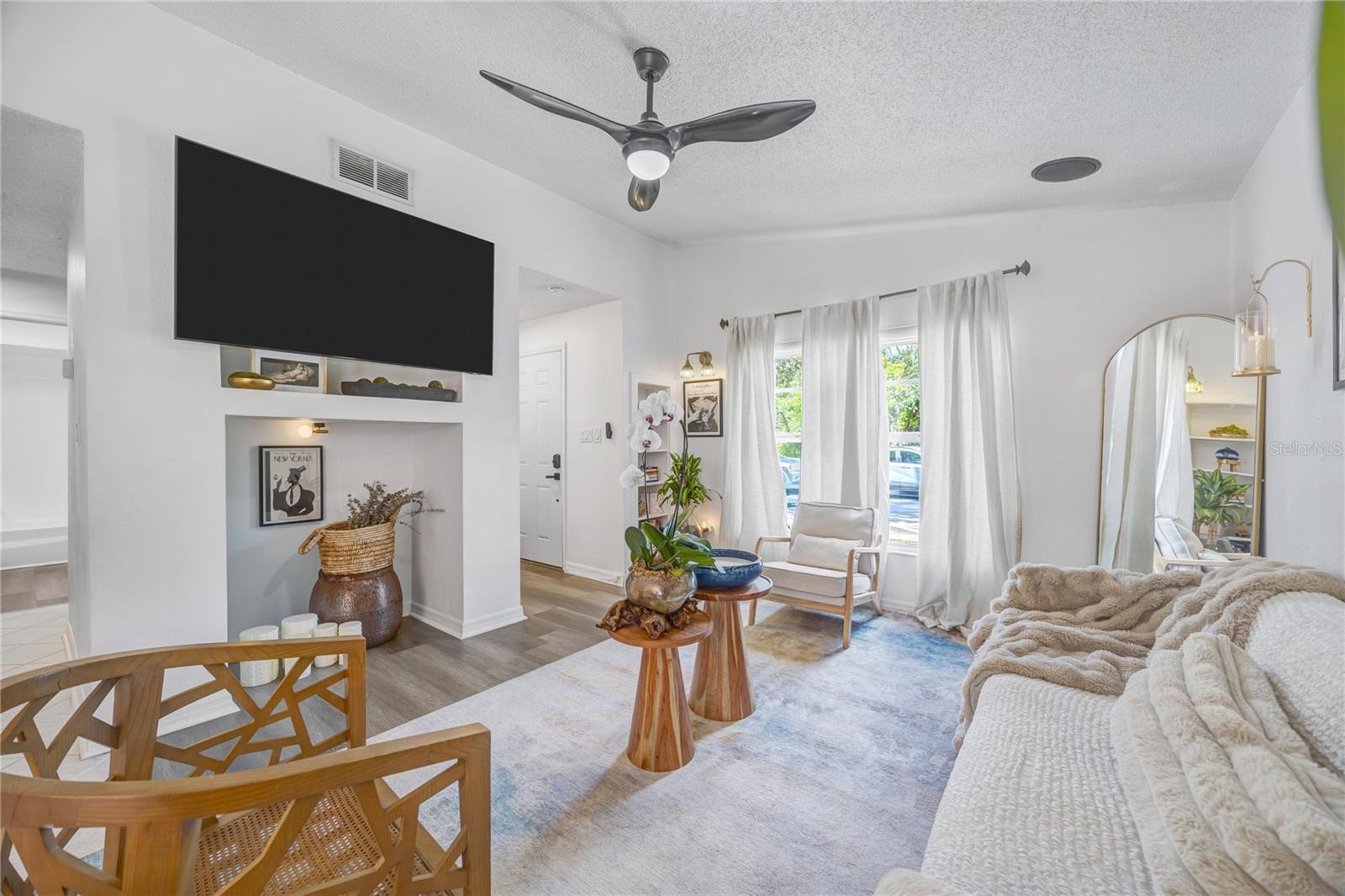 5811 MABEL STREET