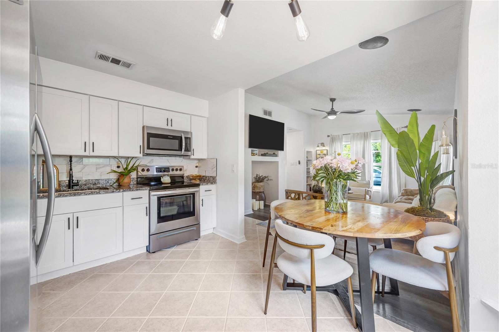 5811 MABEL STREET