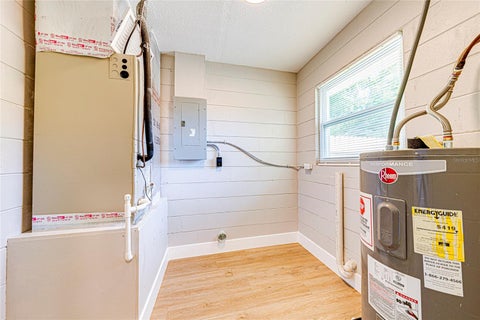 Tiny photo for 703 S Dixie Avenue, Fruitland Park, FL 34731 (MLS # O6437039)