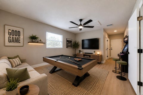 Tiny photo for 703 S Dixie Avenue, Fruitland Park, FL 34731 (MLS # O6437039)