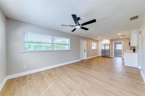 Tiny photo for 703 S Dixie Avenue, Fruitland Park, FL 34731 (MLS # O6437039)
