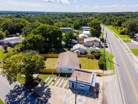 Tiny photo for 703 S Dixie Avenue, Fruitland Park, FL 34731 (MLS # O6437039)