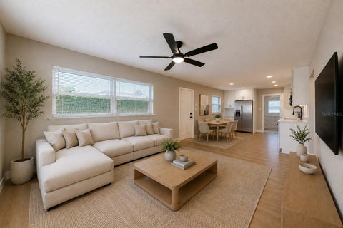 Tiny photo for 703 S Dixie Avenue, Fruitland Park, FL 34731 (MLS # O6437039)