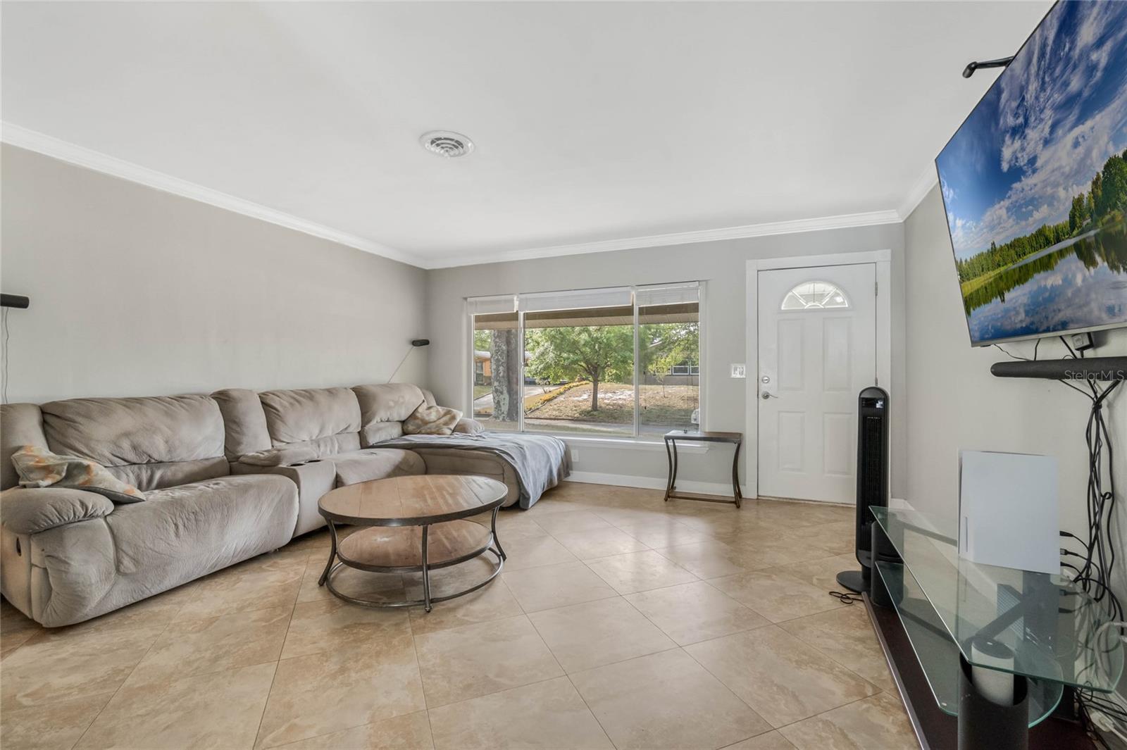 4601 LORING PLACE