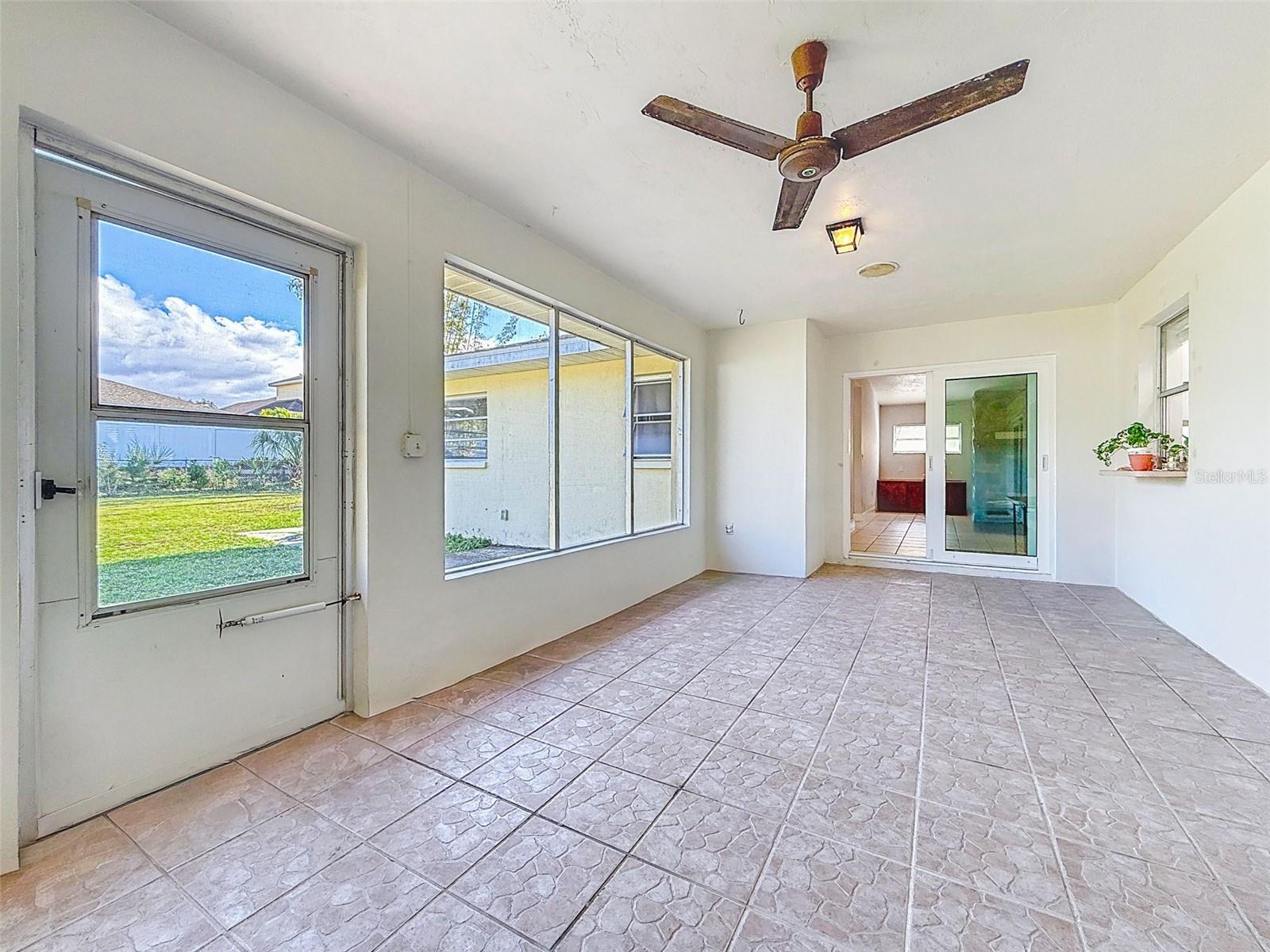 CANADIANA SUB - Residential