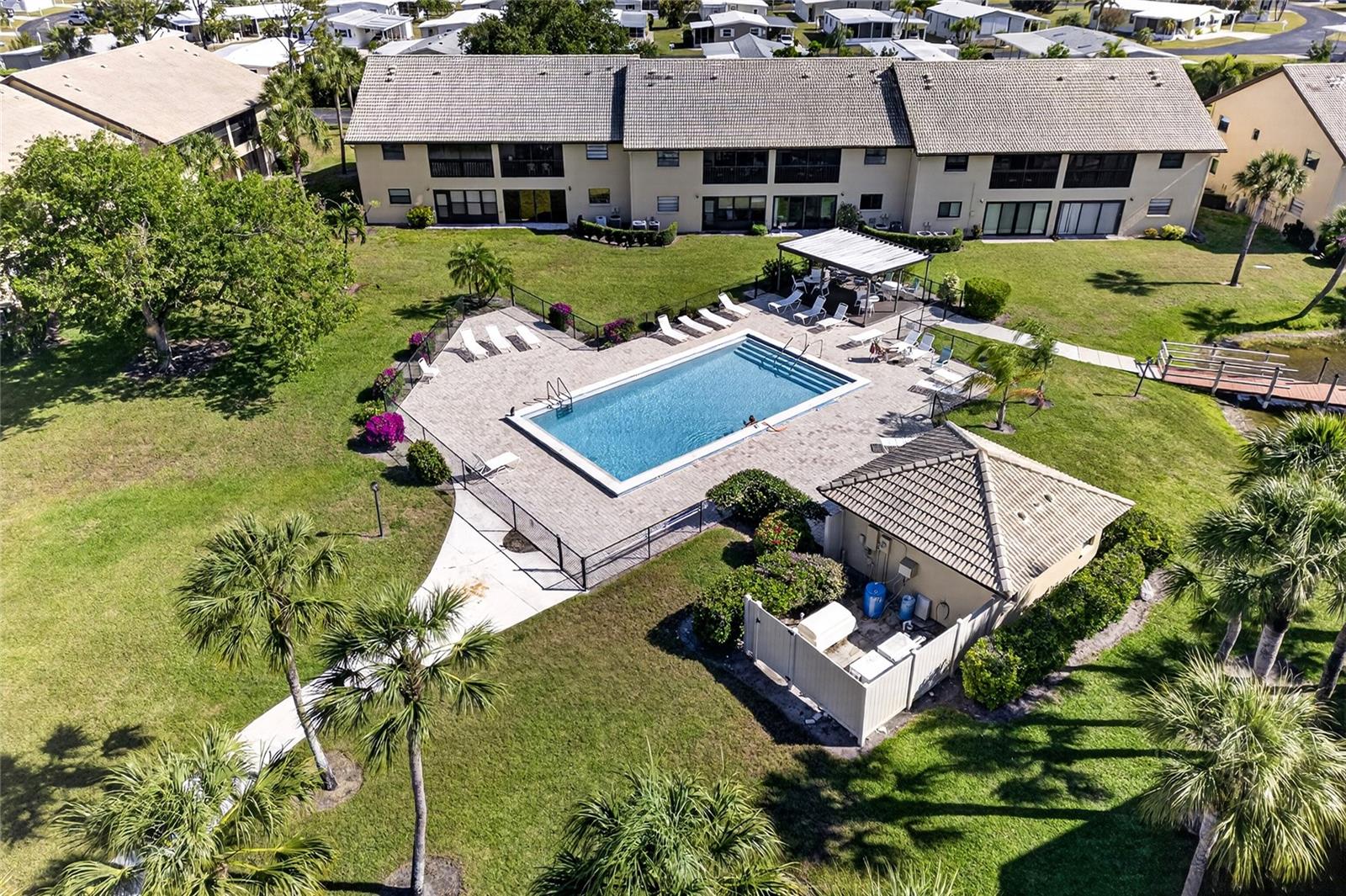 MISSION LAKES - Residential