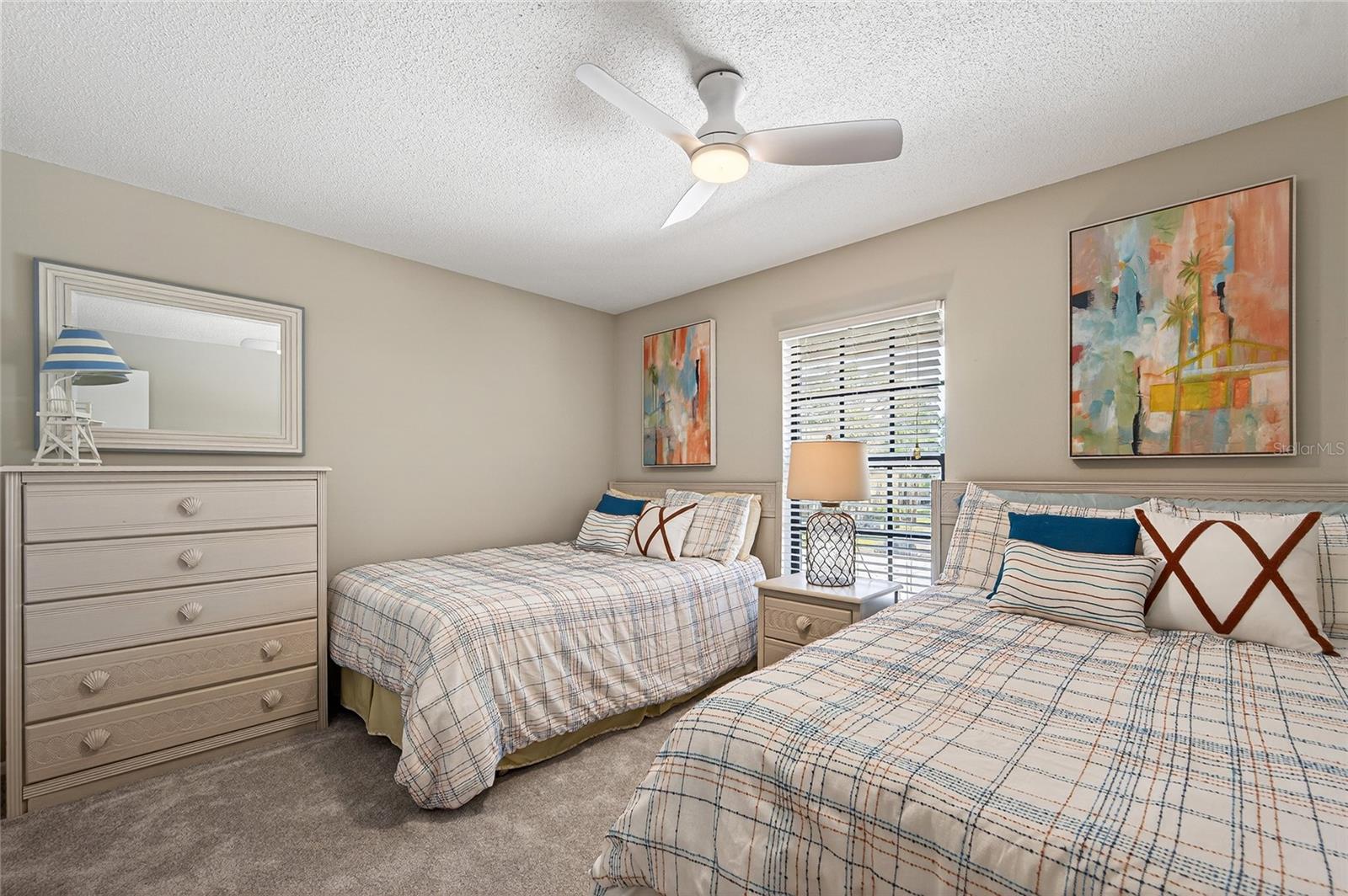 MISSION LAKES - Residential